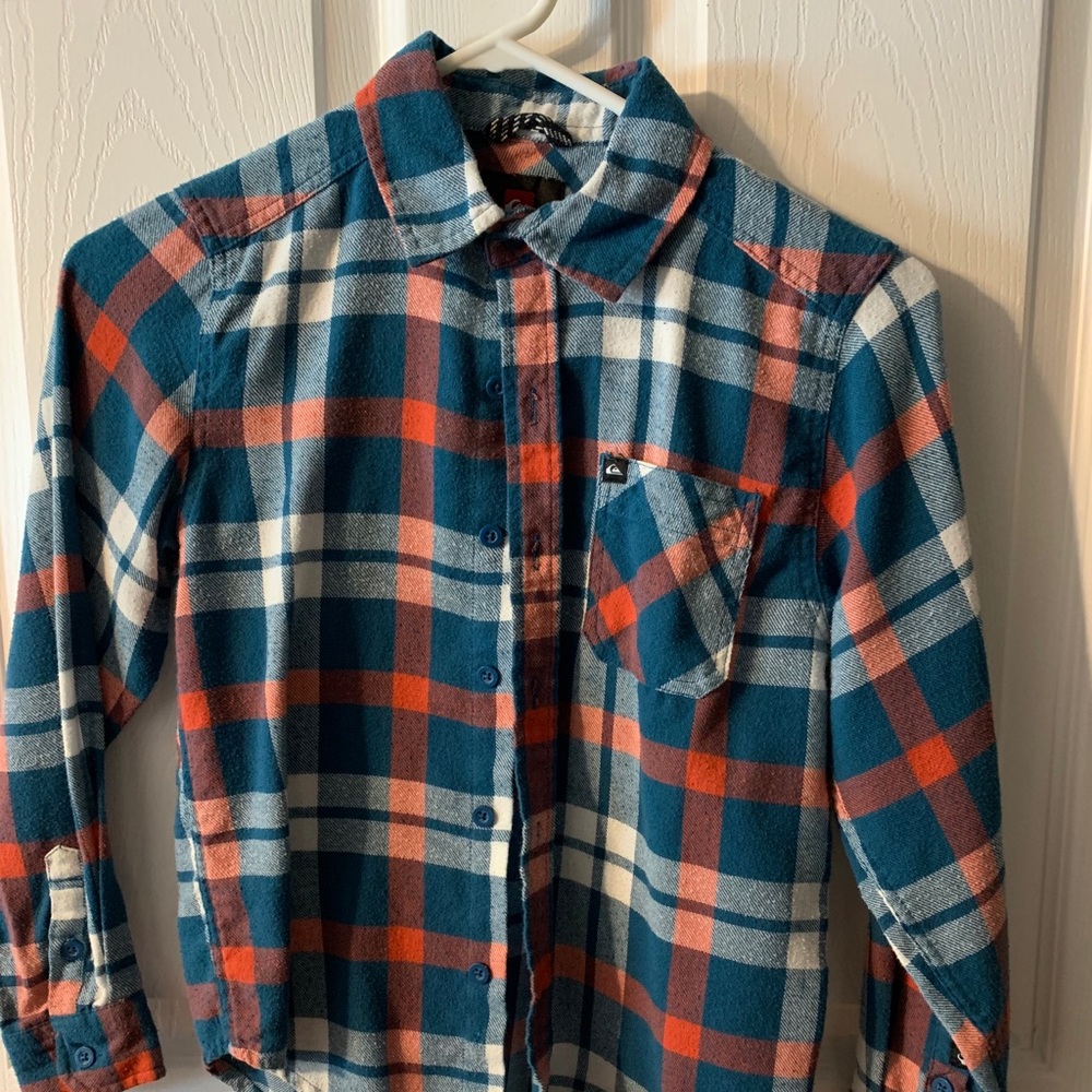 Quicksilver Flannel boys size SMALL